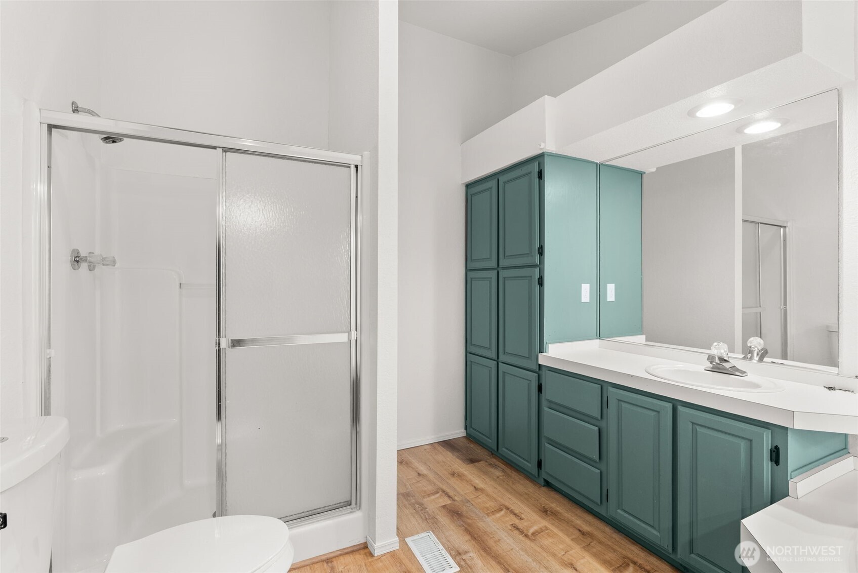 615 California Avenue , South Bend, WA 98586