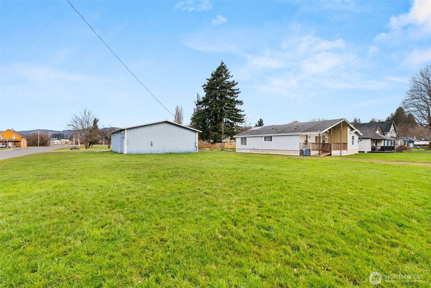 615 California Avenue , South Bend, WA 98586