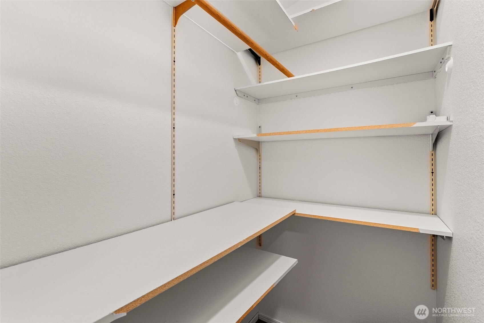 615 California Avenue , South Bend, WA 98586