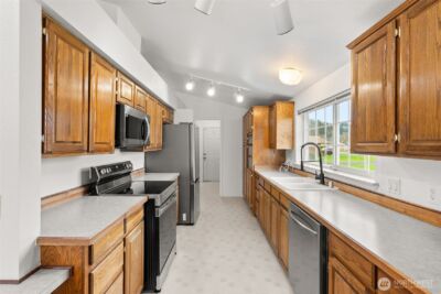 615 California Avenue , South Bend, WA 98586 - Photo 9