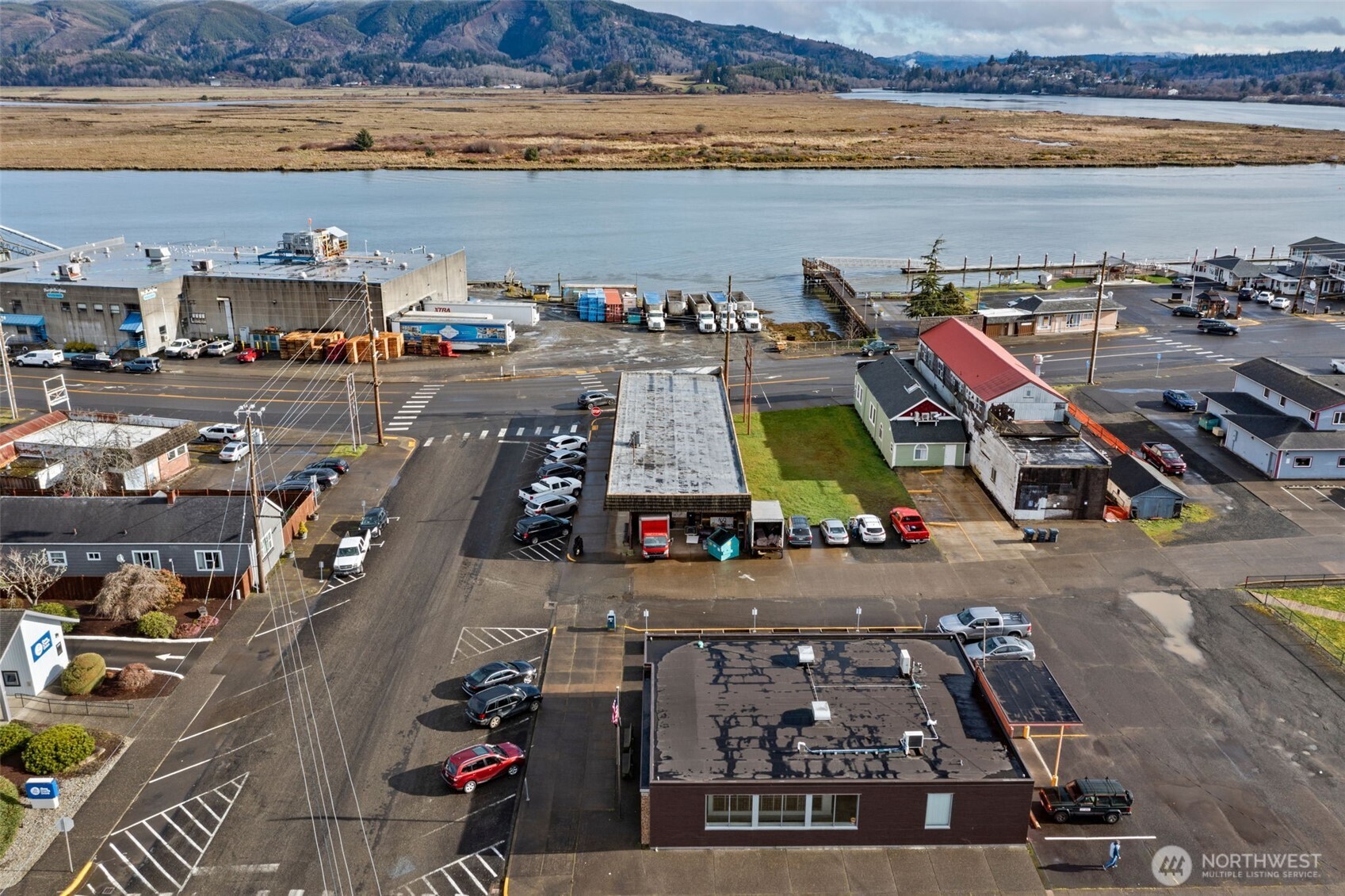 108 Central Avenue , South Bend, WA 98586