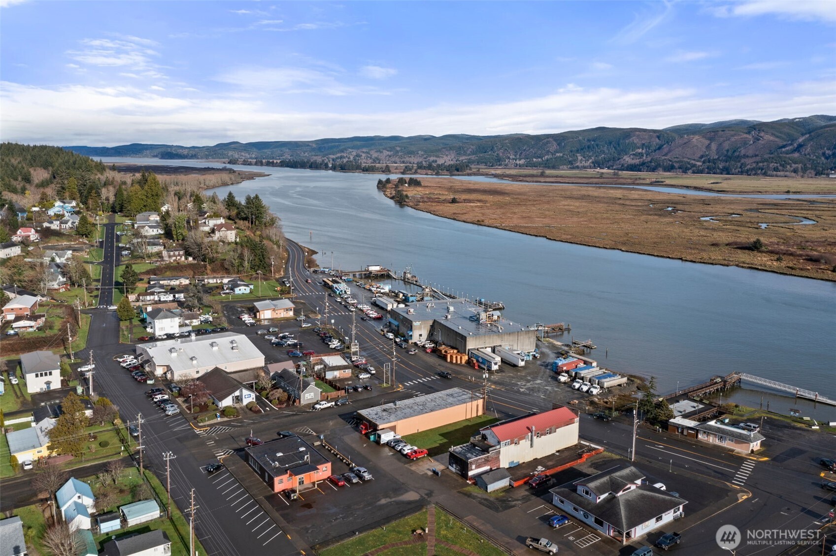 108 Central Avenue , South Bend, WA 98586