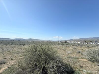 74 Highway 97 , Omak, WA 98841