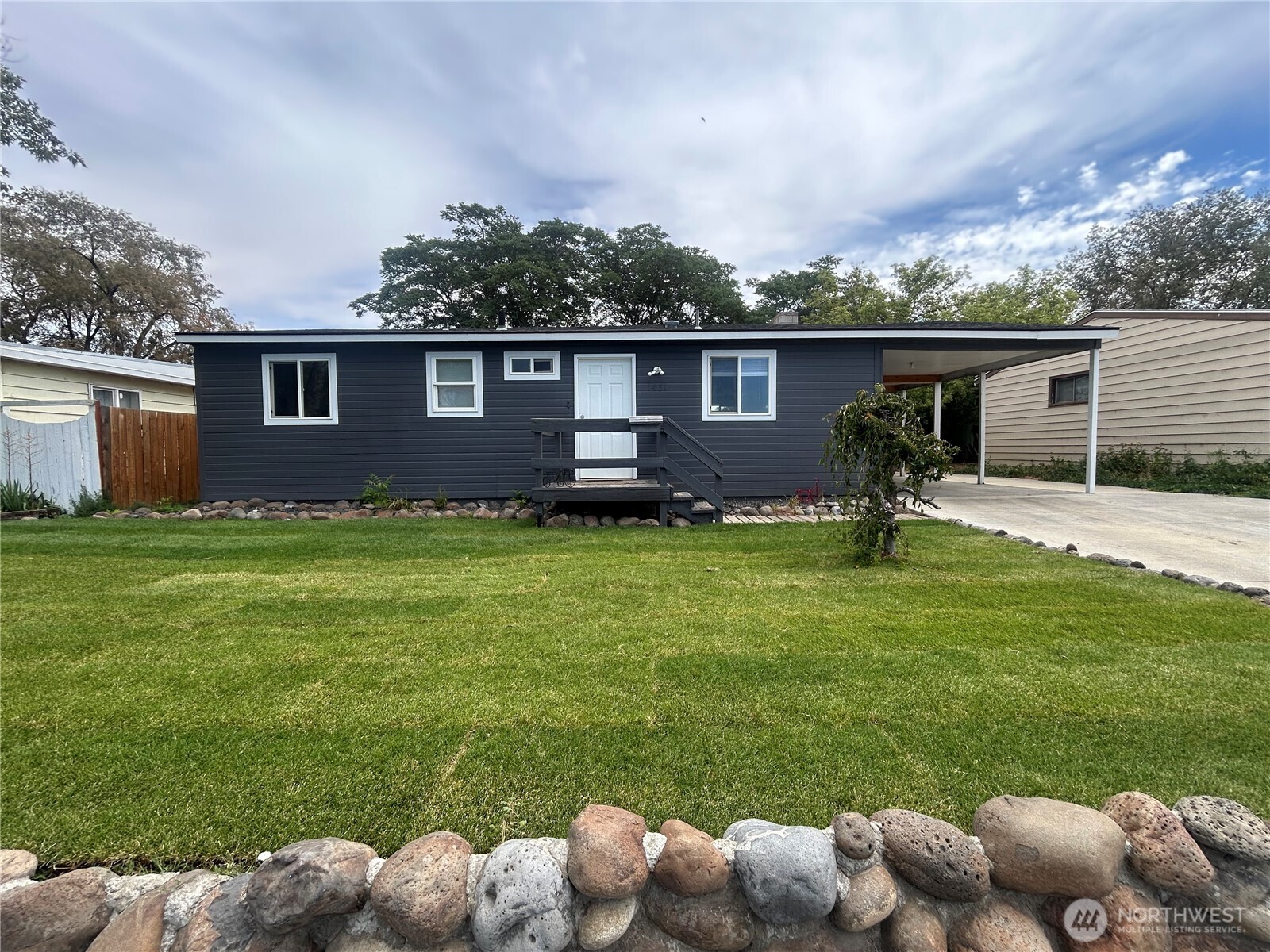 1431 W Sunset Drive , Moses Lake, WA 98837