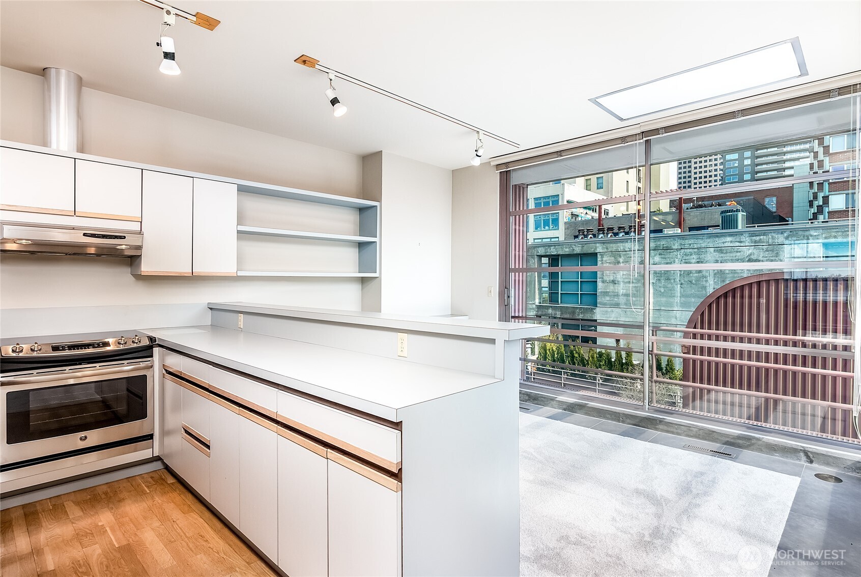 1425 Western Avenue #U403, Seattle, WA 98101