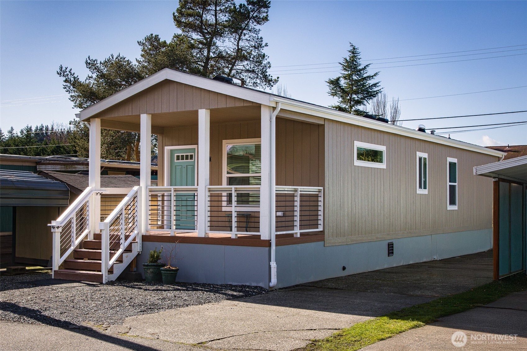 2400 DONOVAN Avenue #4, Bellingham, WA 98225