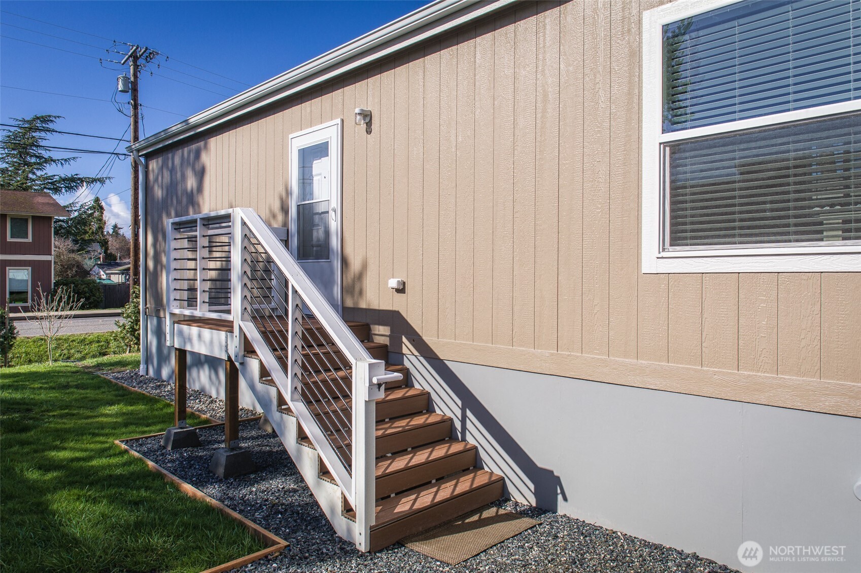 2400 DONOVAN Avenue #4, Bellingham, WA 98225