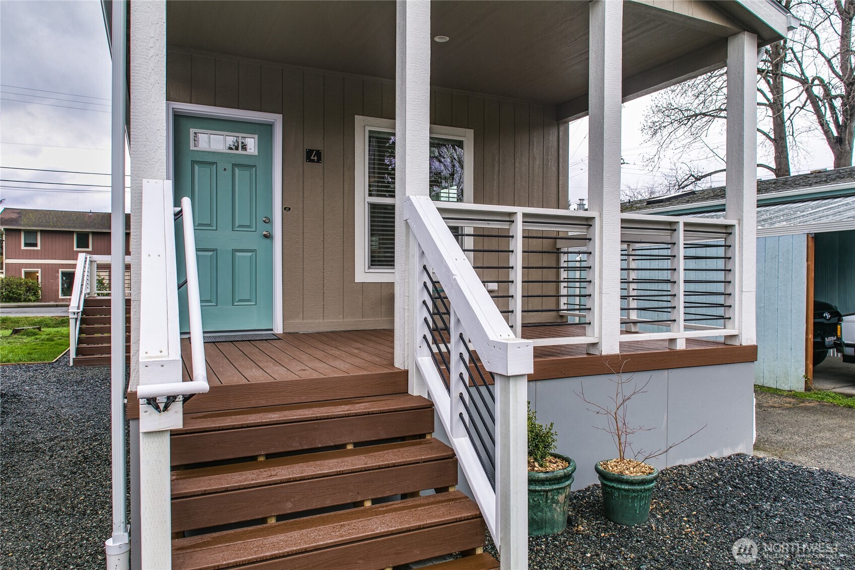 2400 DONOVAN Avenue #4, Bellingham, WA 98225