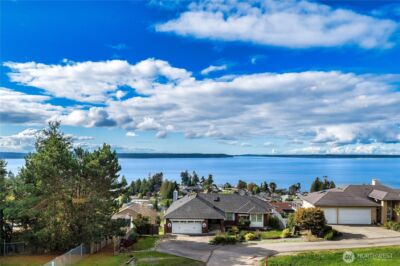 212 Grandview Ave , Camano Island, WA 98282