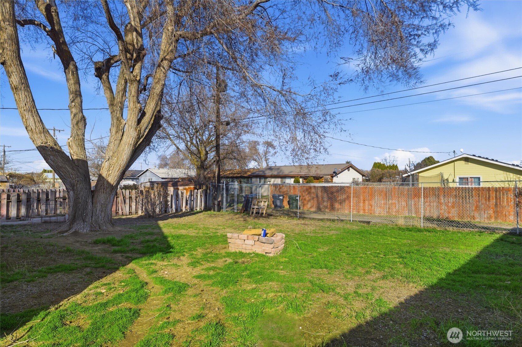 762 S 2nd Avenue , Connell, WA 99326