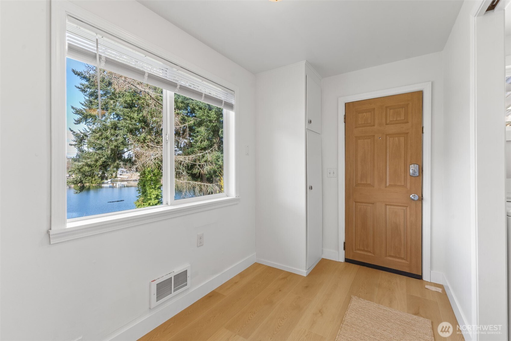 3118 Deer Island Drive E, Lake Tapps, WA 98391-9491