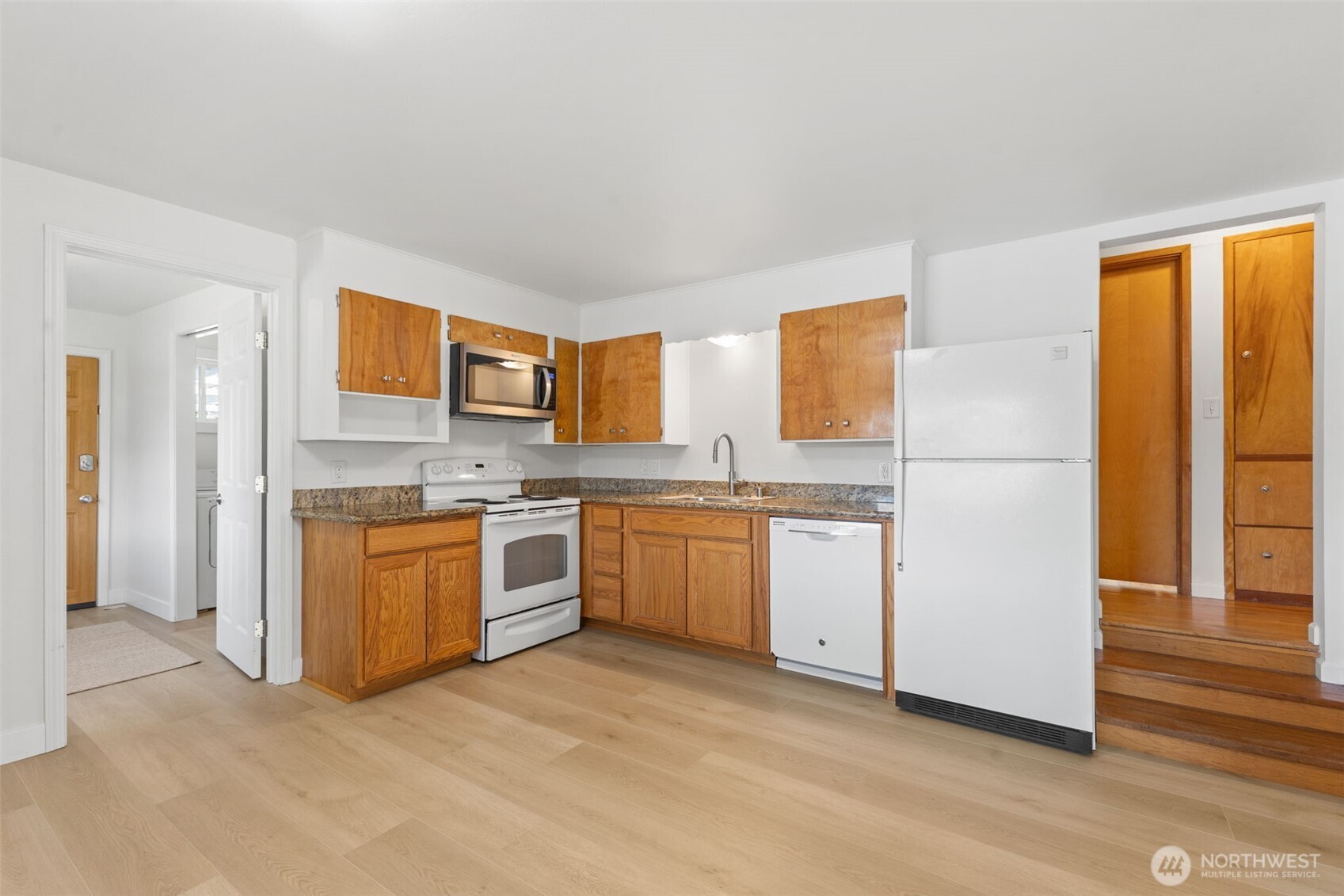 3118 Deer Island Drive E, Lake Tapps, WA 98391-9491