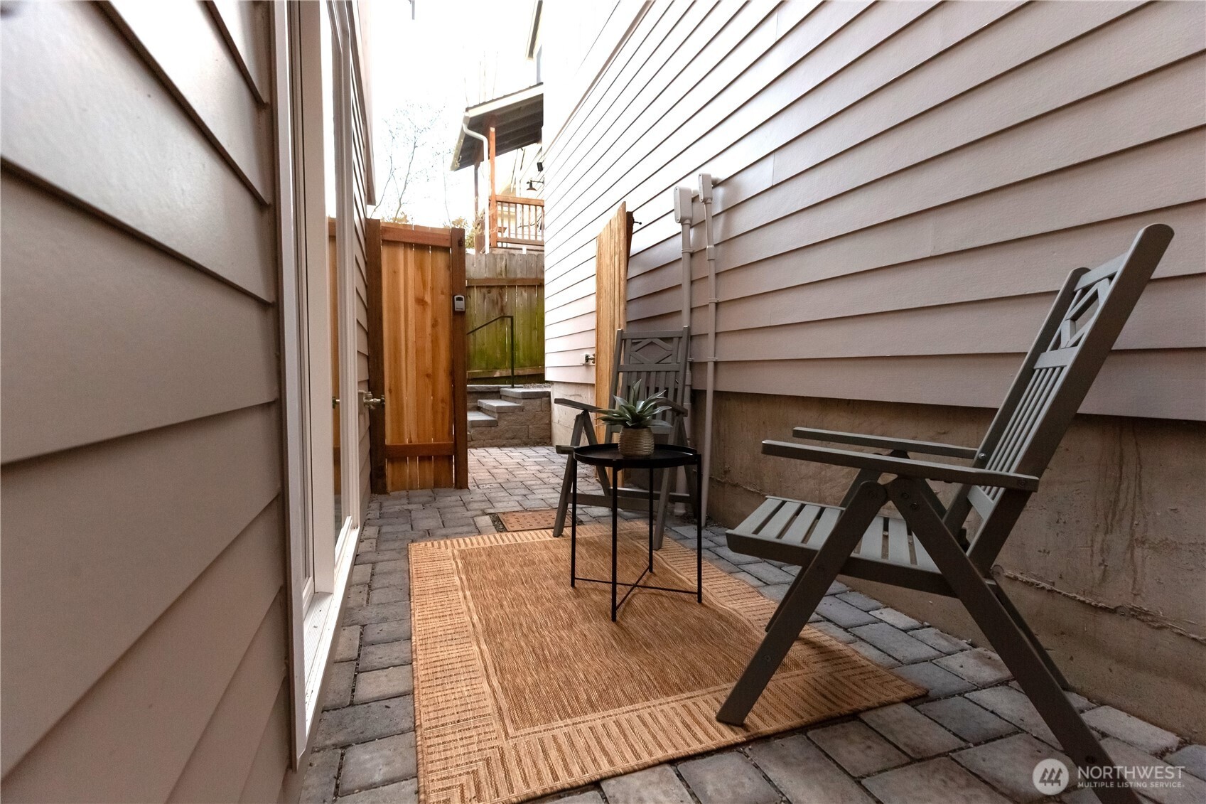 1528 25th Avenue , Seattle, WA 98122