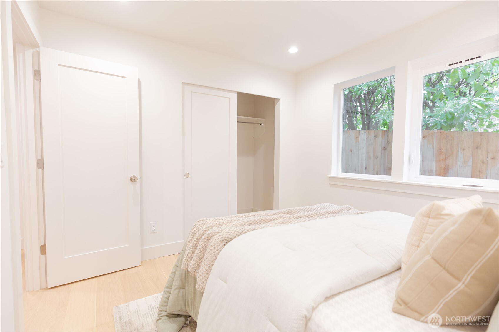 1528 25th Avenue , Seattle, WA 98122