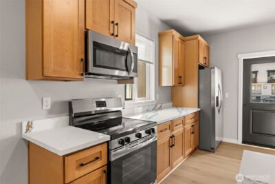 304 118th Street S #4, Tacoma, WA 98444 - Photo 10