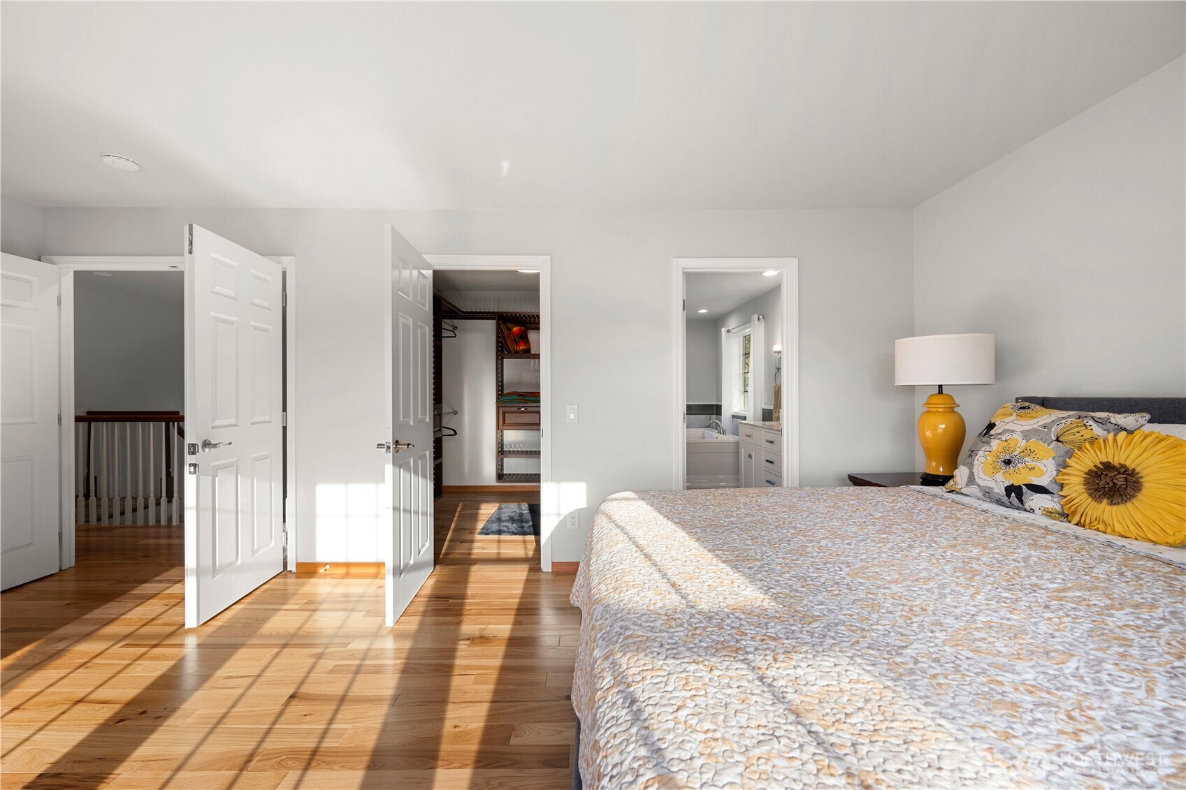 1242 Youngwood Road , Camano Island, WA 98282