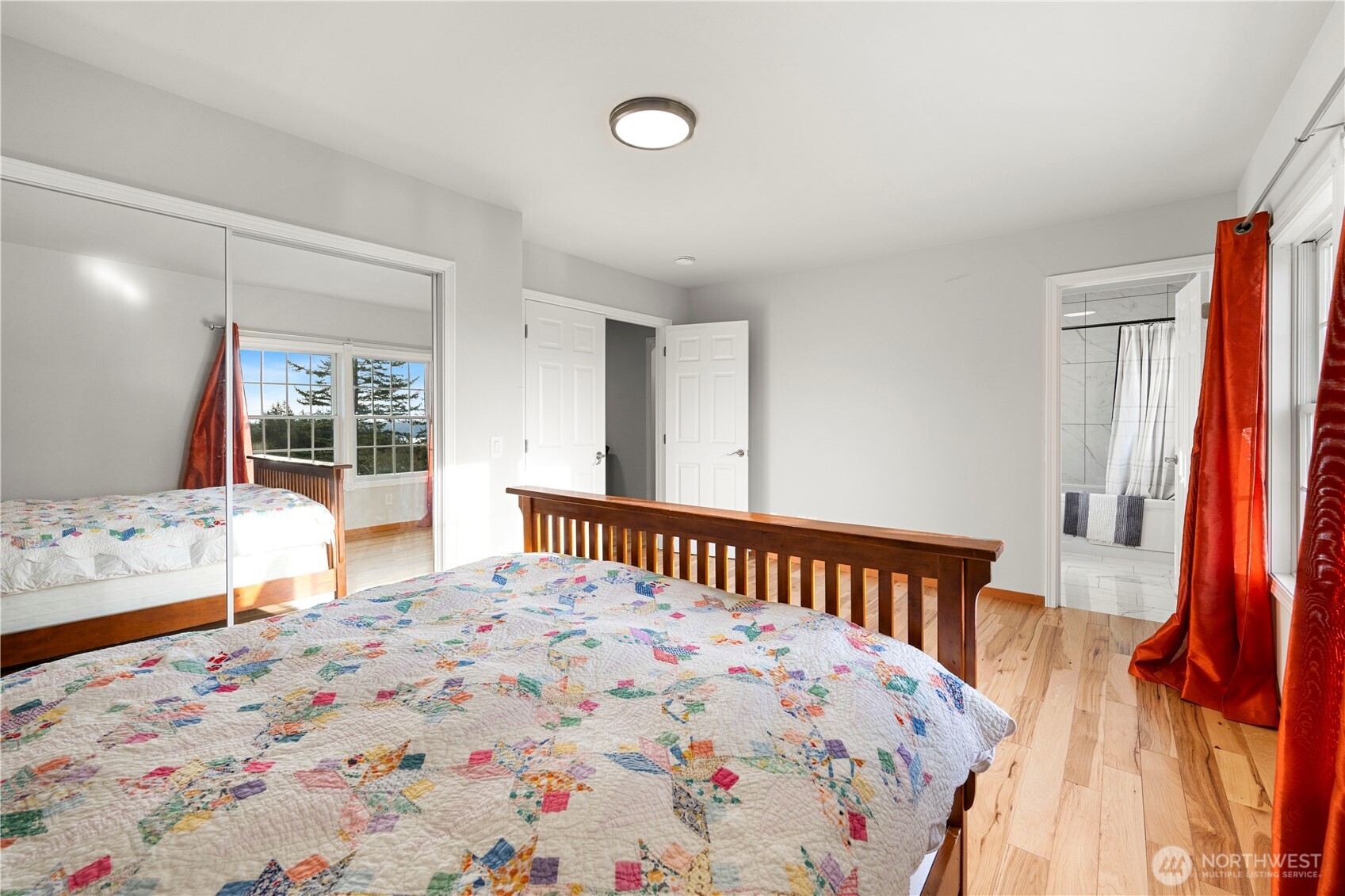 1242 Youngwood Road , Camano Island, WA 98282