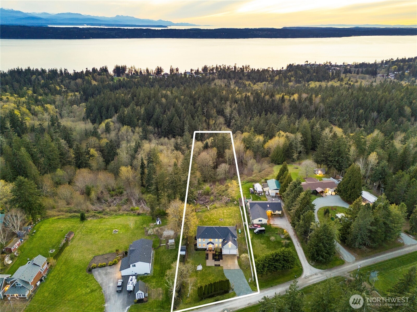 1242 Youngwood Road , Camano Island, WA 98282