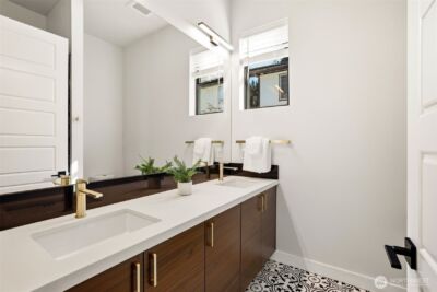 18111 84th Avenue W, Edmonds, WA 98026-5717 - Photo 28