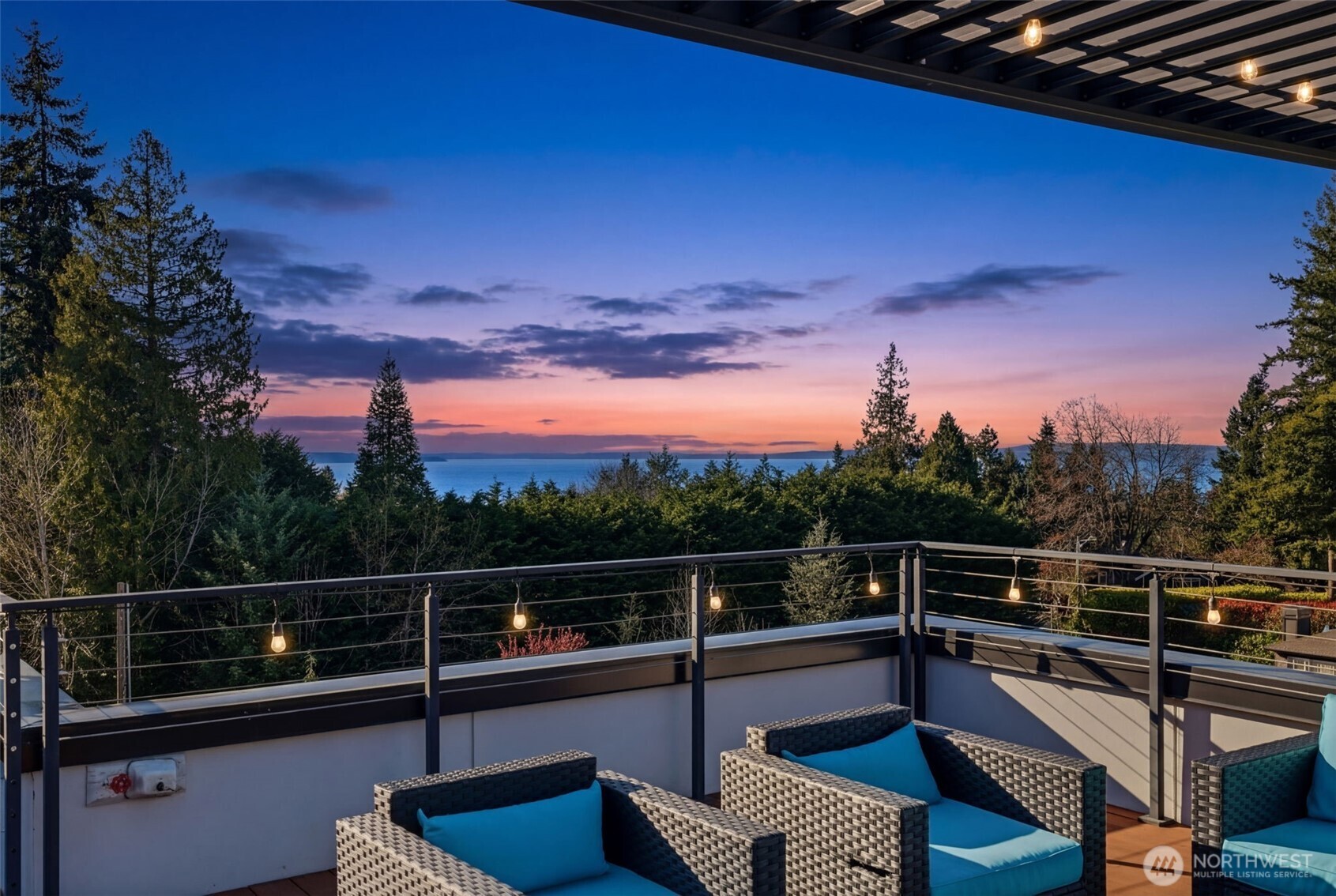 18111 84th Avenue W, Edmonds, WA 98026-5717