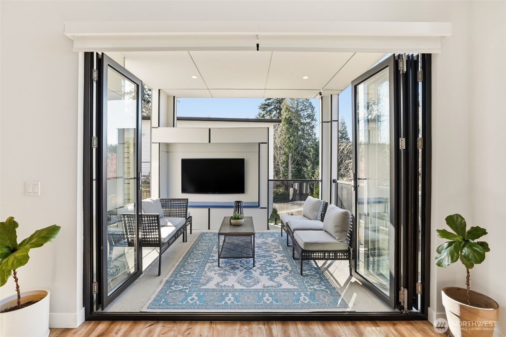 18111 84th Avenue W, Edmonds, WA 98026-5717