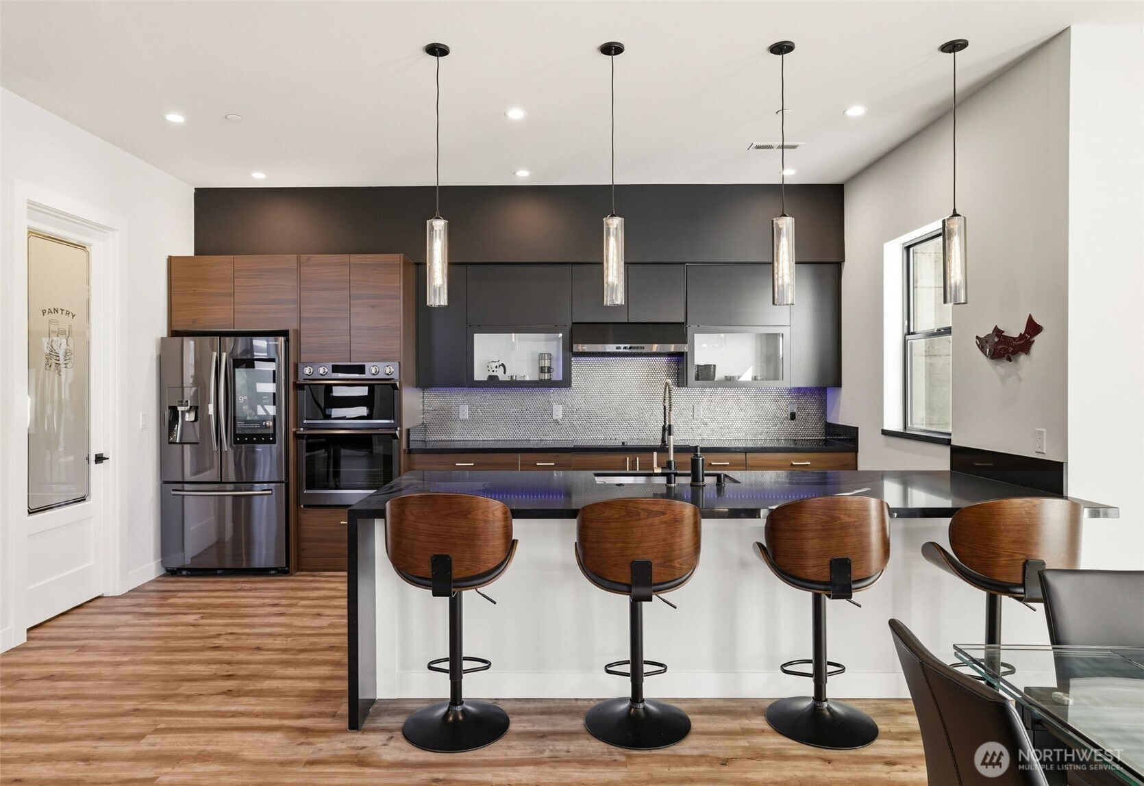 18111 84th Avenue W, Edmonds, WA 98026-5717