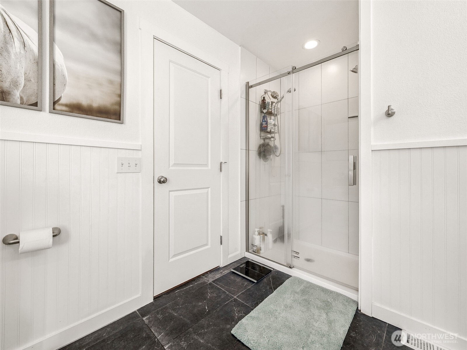 40407 Mountain Highway E , Eatonville, WA 98328