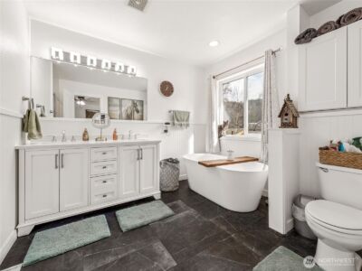 40407 Mountain Highway E , Eatonville, WA 98328 - Photo 26