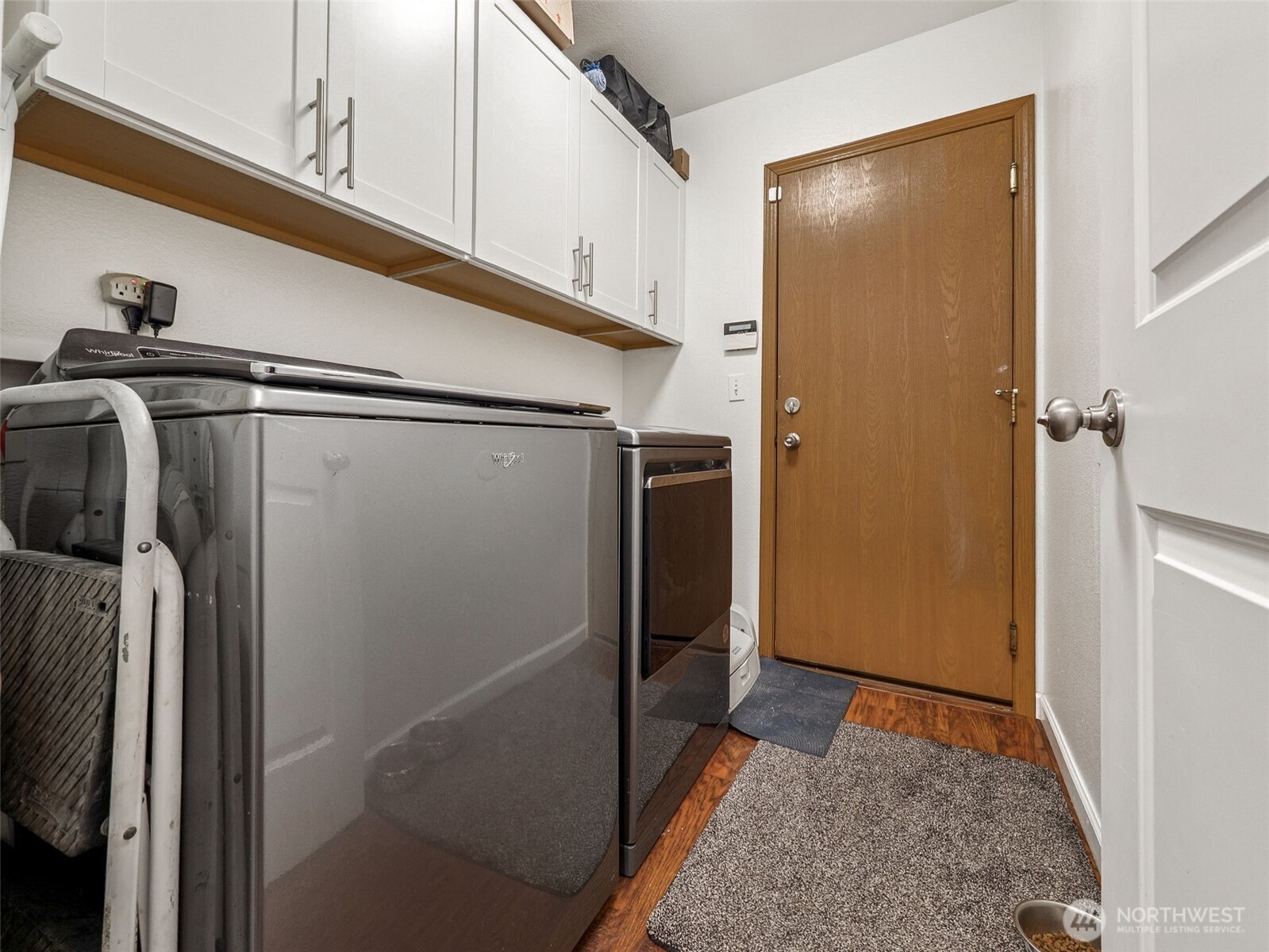 40407 Mountain Highway E , Eatonville, WA 98328