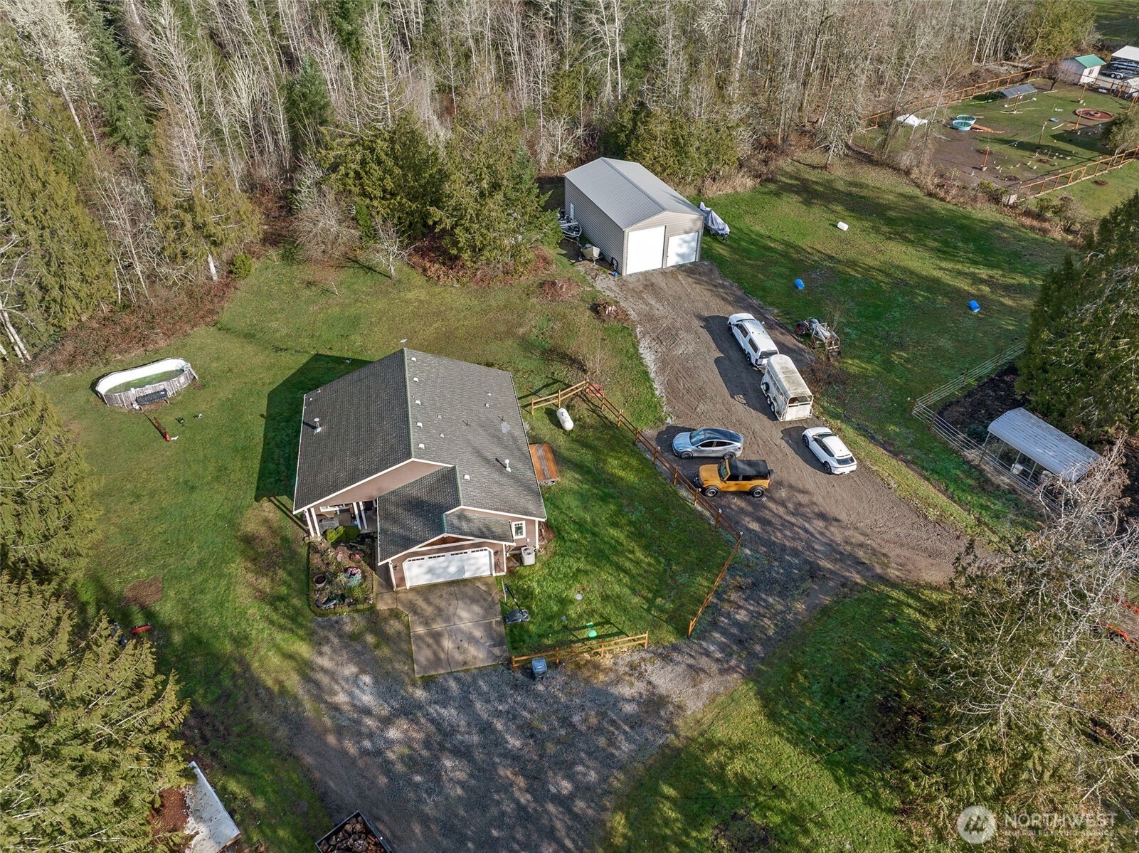 40407 Mountain Highway E , Eatonville, WA 98328