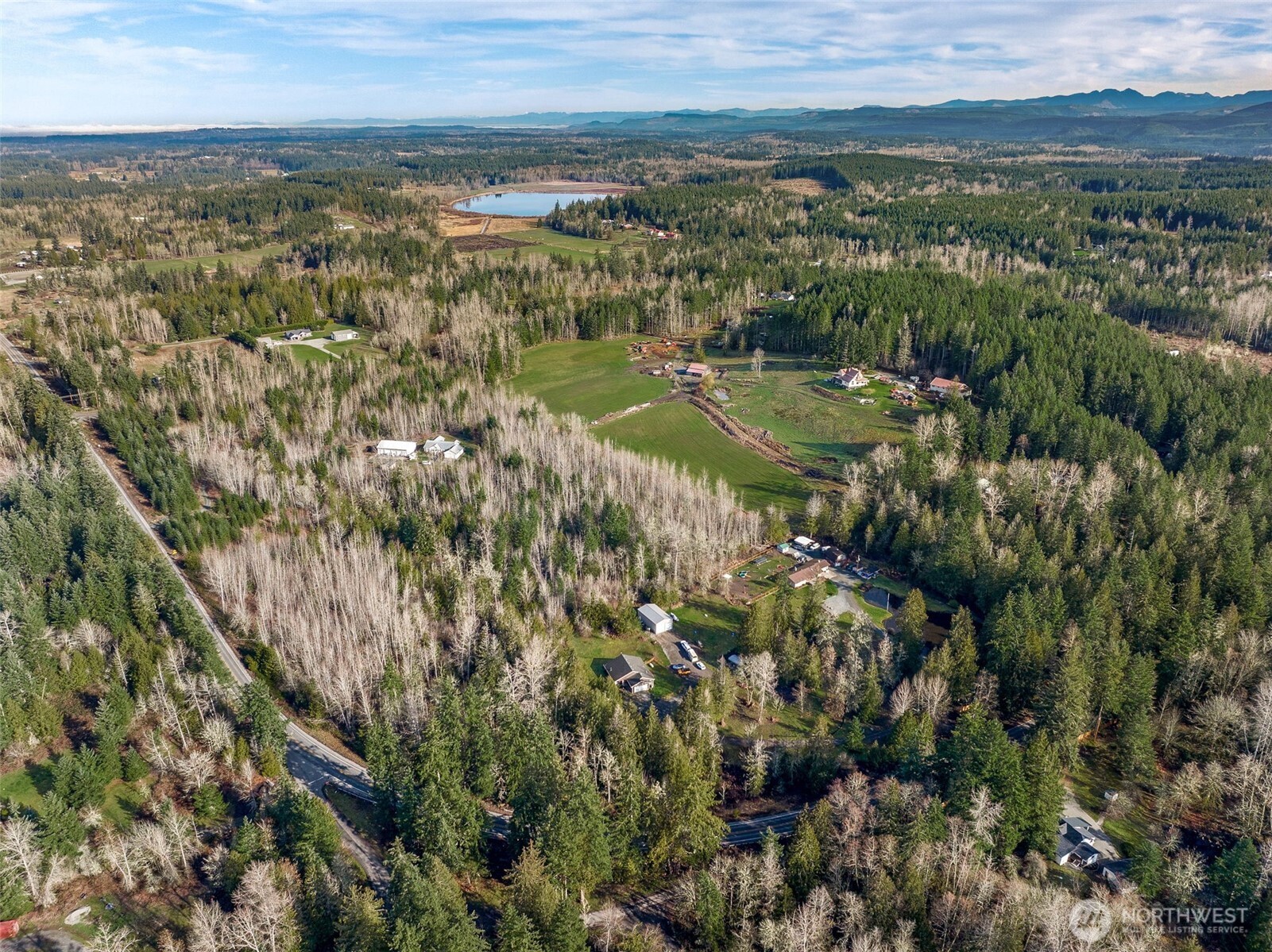 40407 Mountain Highway E , Eatonville, WA 98328