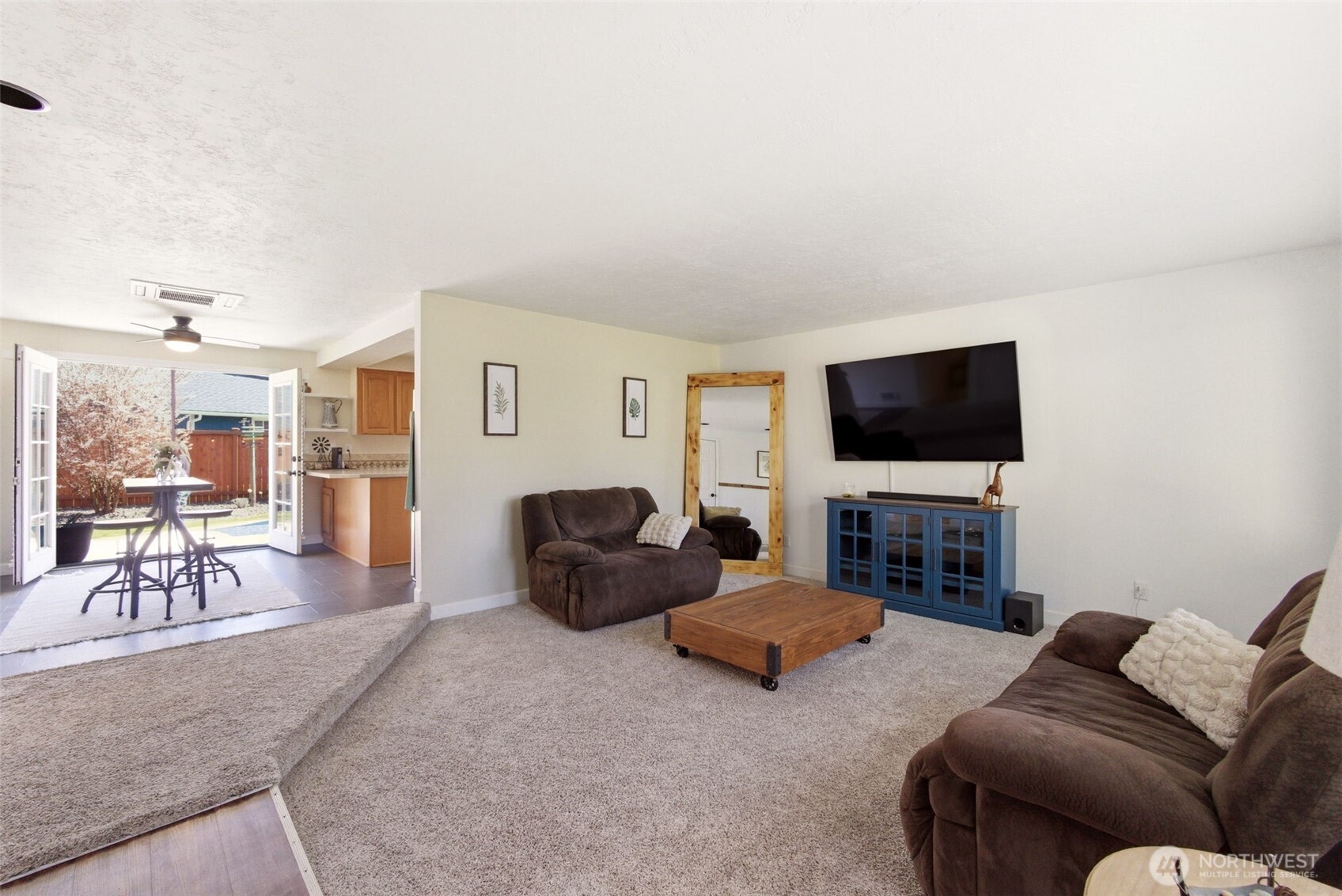 6 dove Street , Longview, WA 98632