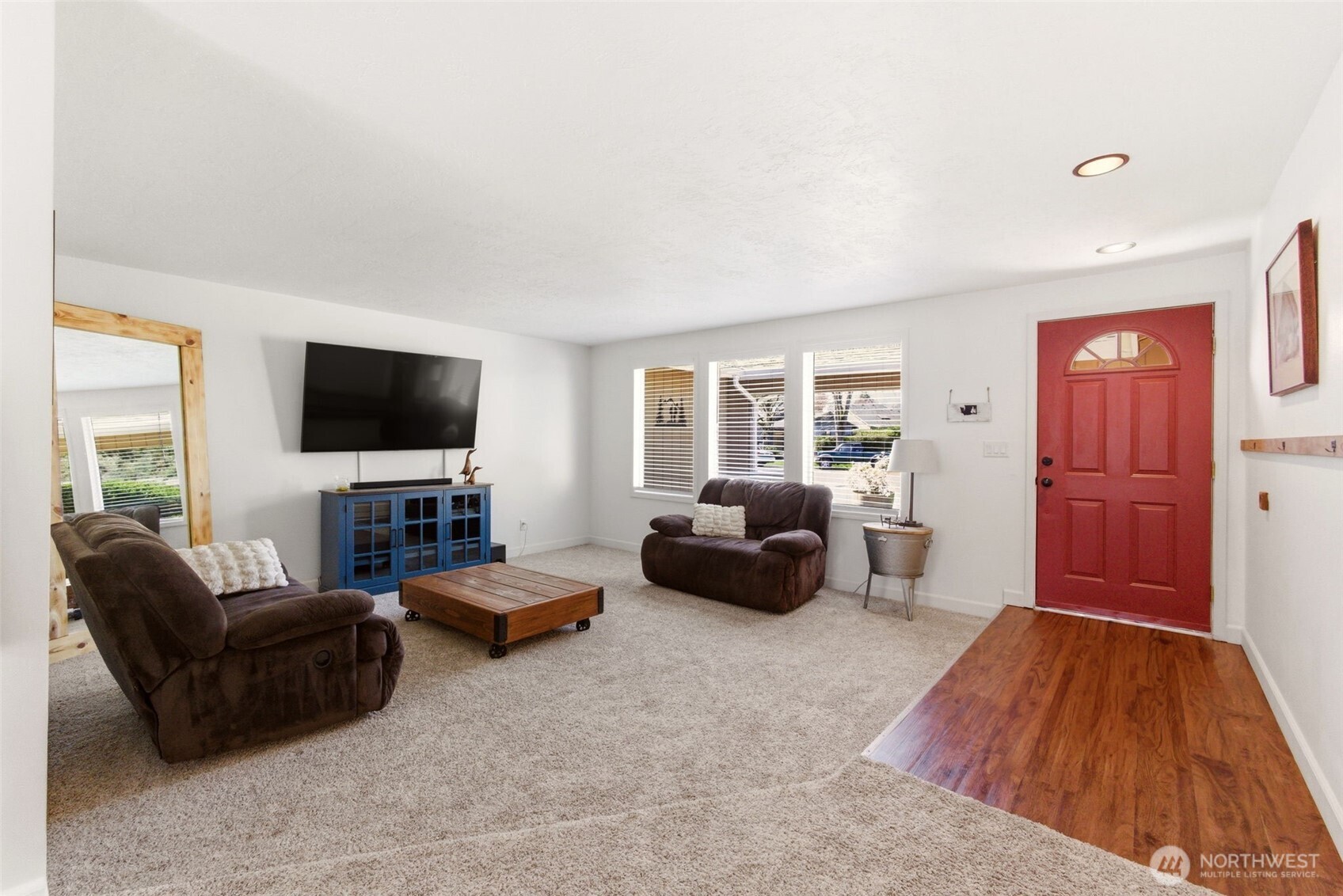 6 dove Street , Longview, WA 98632