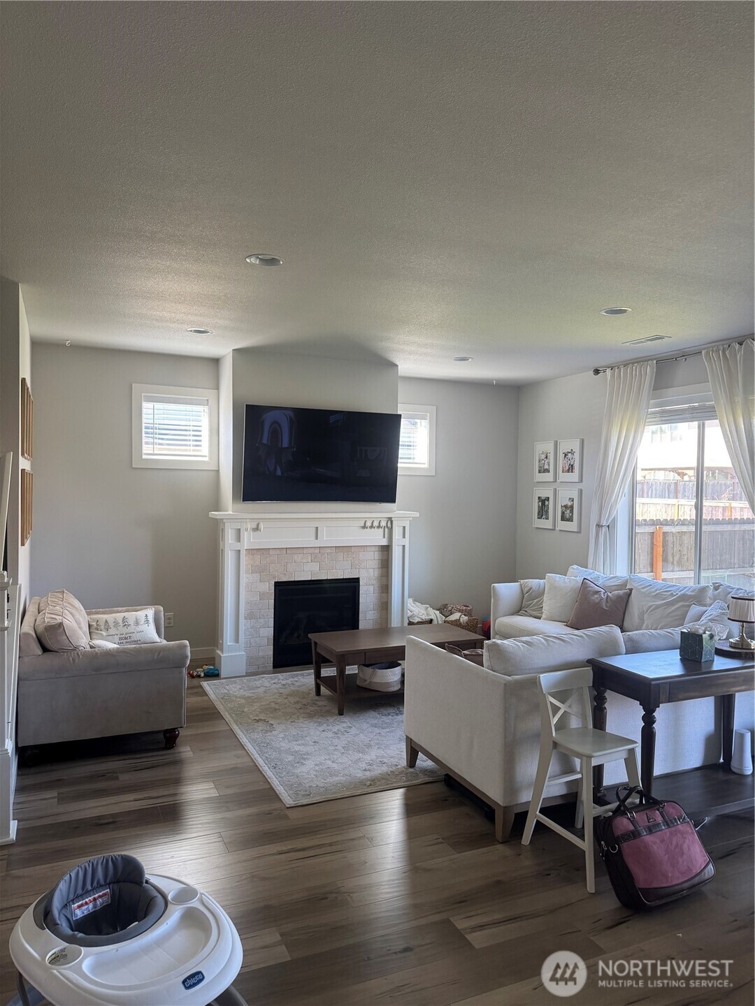 6 dove Street , Longview, WA 98632