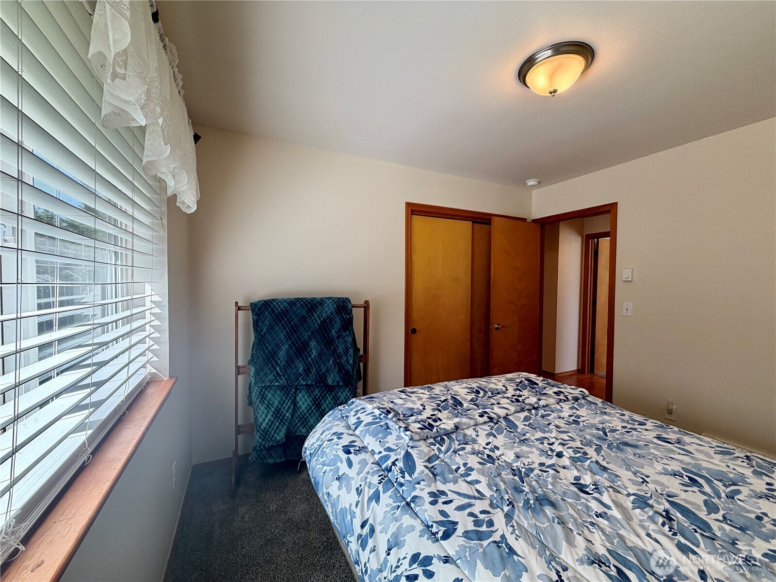 341 Ponderosa Loop NE, Ocean Shores, WA 98569