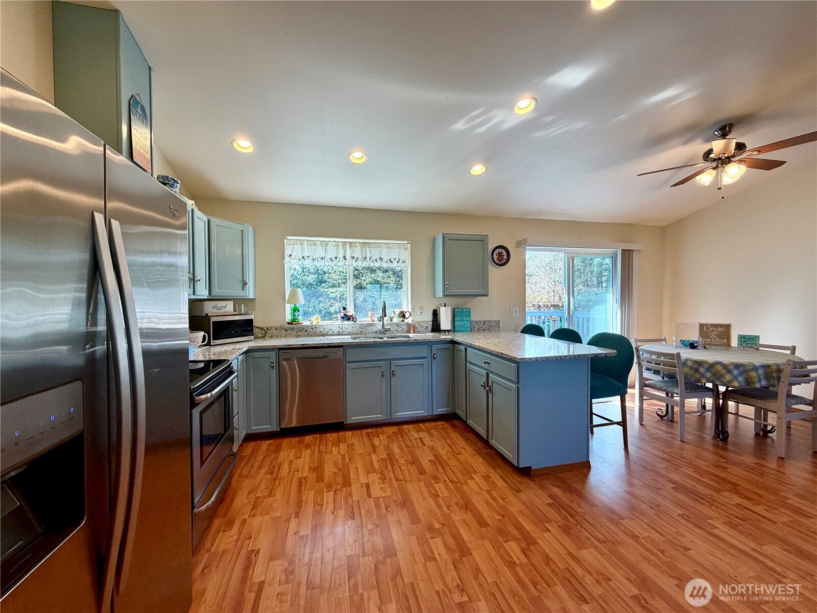 341 Ponderosa Loop NE, Ocean Shores, WA 98569