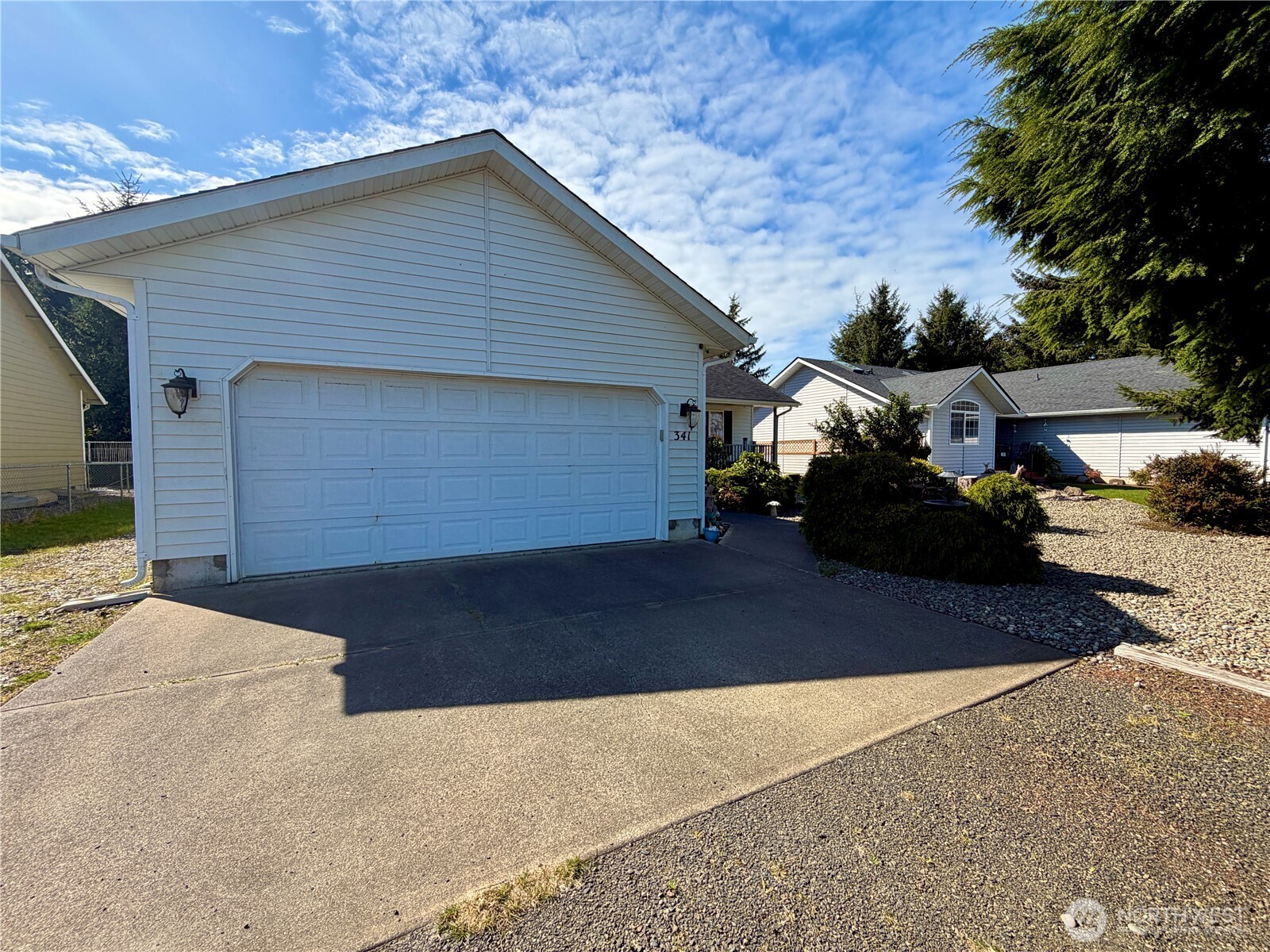 341 Ponderosa Loop NE, Ocean Shores, WA 98569