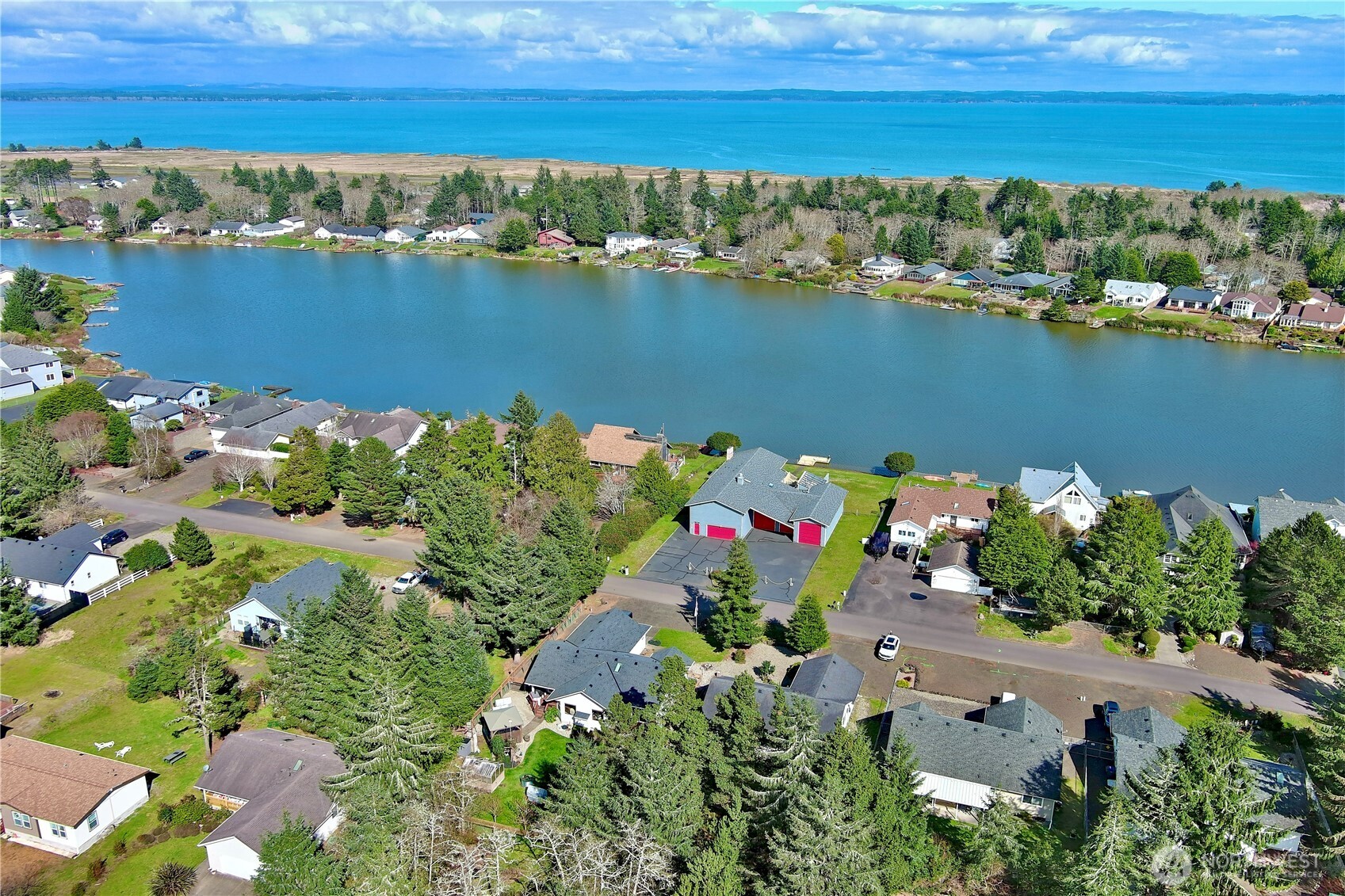 341 Ponderosa Loop NE, Ocean Shores, WA 98569