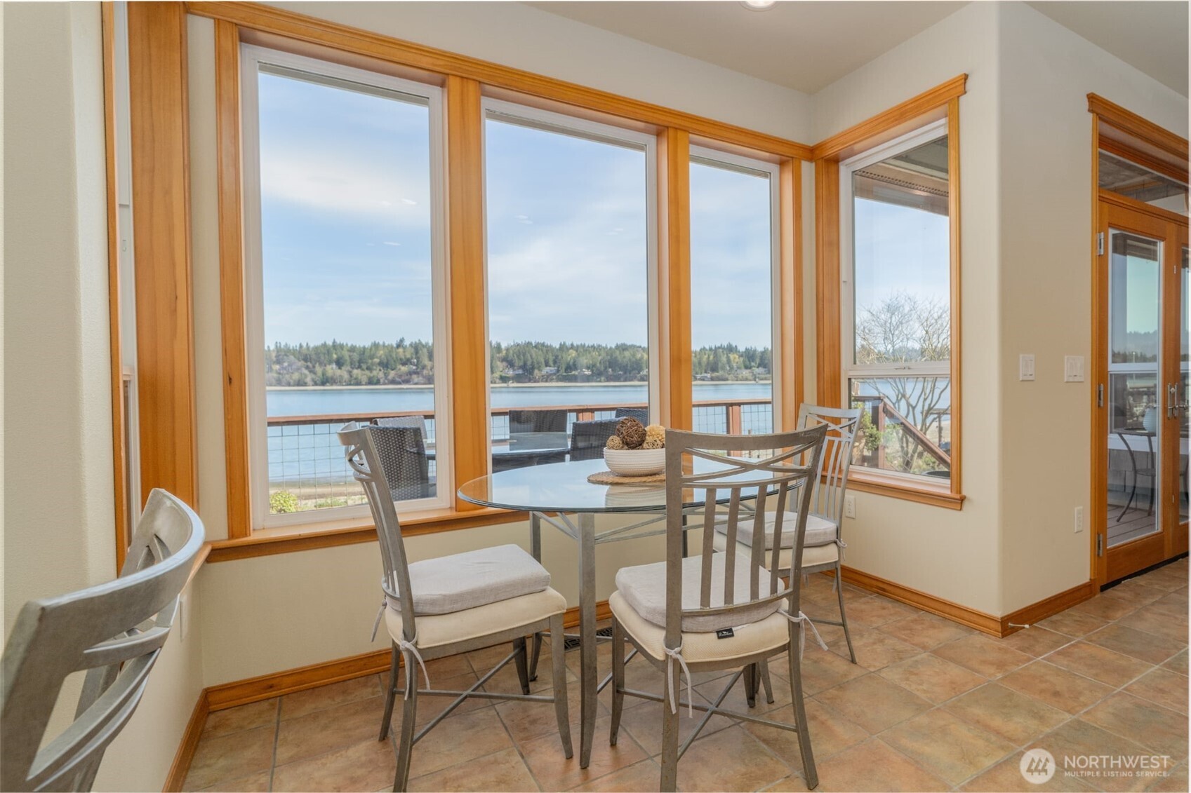 3534 Gravelly Beach Loop NW, Olympia, WA 98502