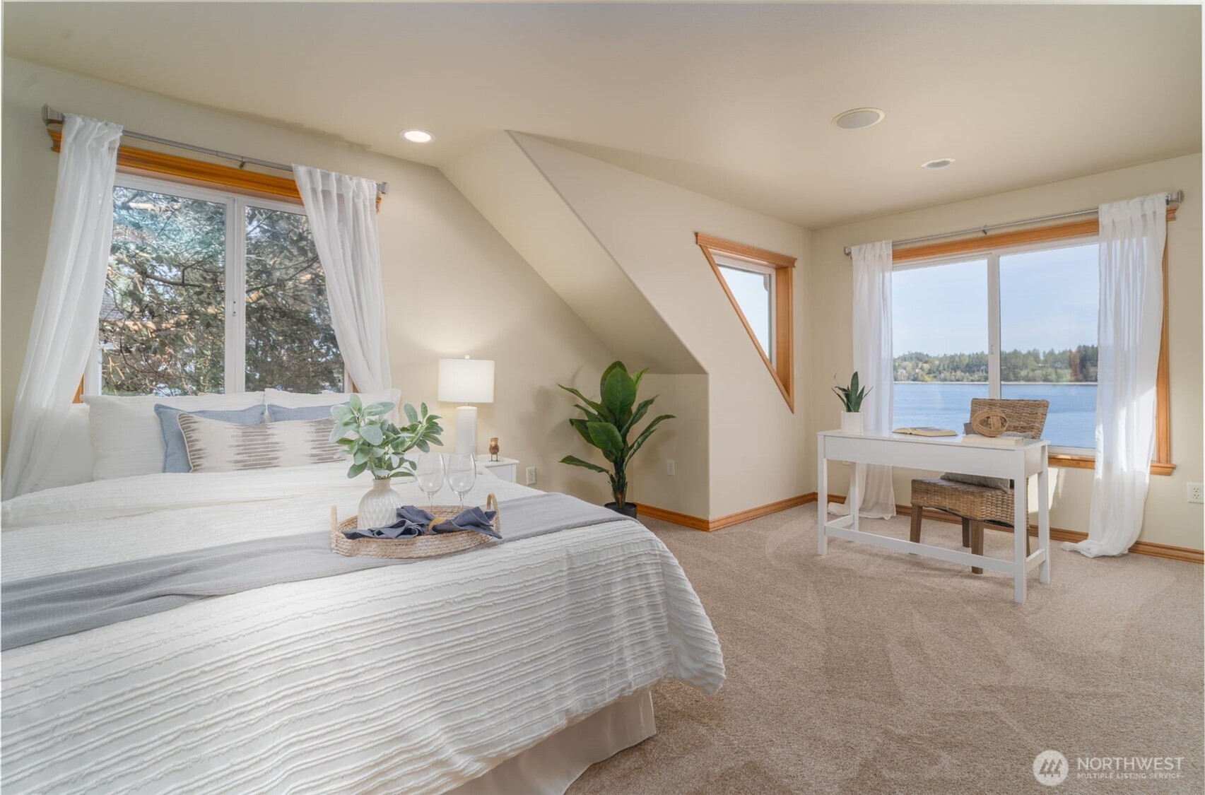 3534 Gravelly Beach Loop NW, Olympia, WA 98502