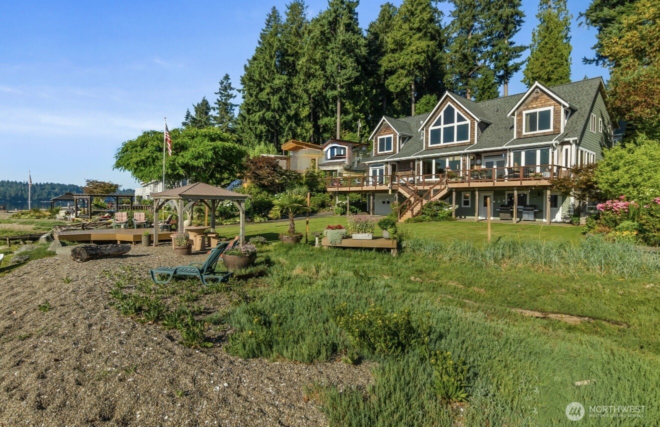 3534 Gravelly Beach Loop NW, Olympia, WA 98502