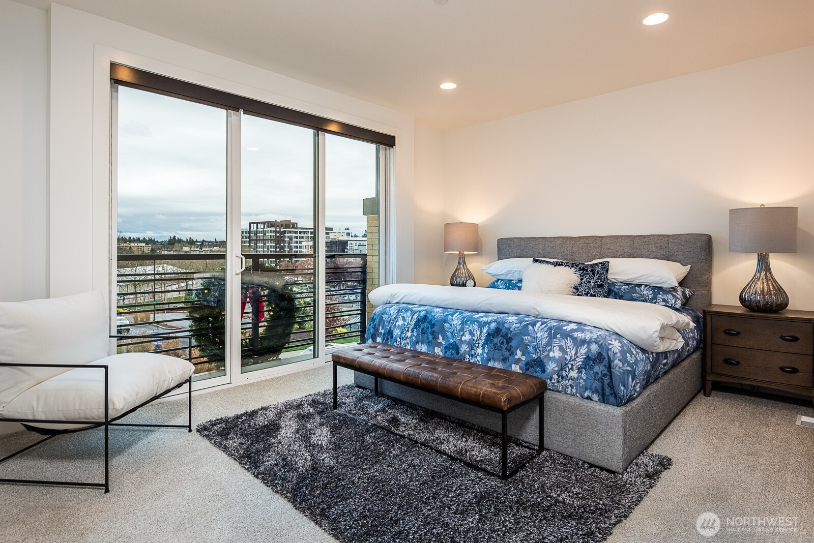 125 100th Avenue NE #155, Bellevue, WA 98004