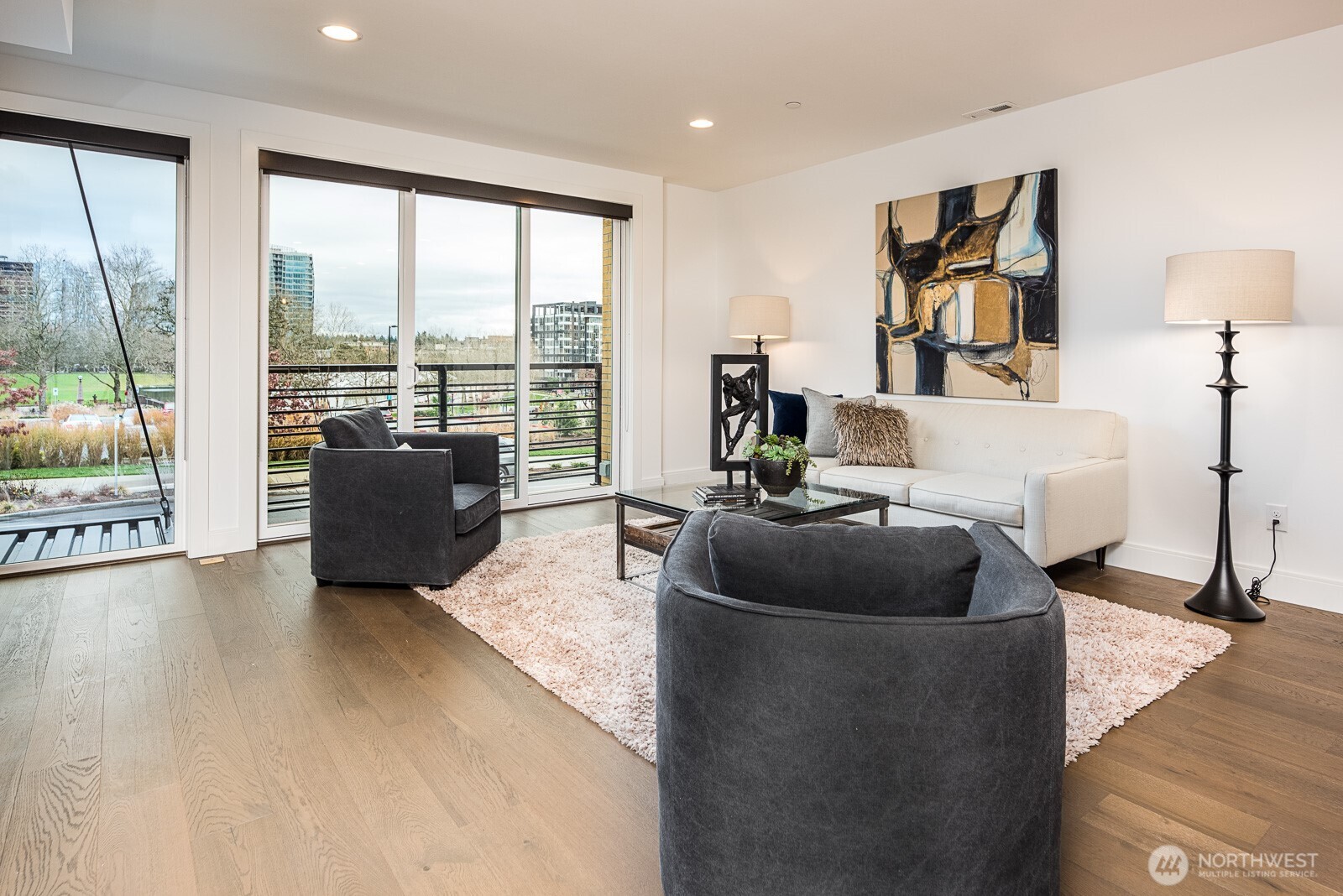 125 100th Avenue NE #155, Bellevue, WA 98004