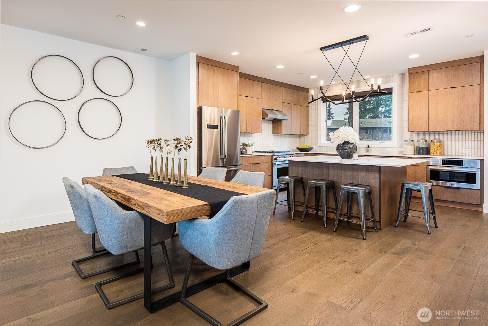125 100th Avenue NE #155, Bellevue, WA 98004