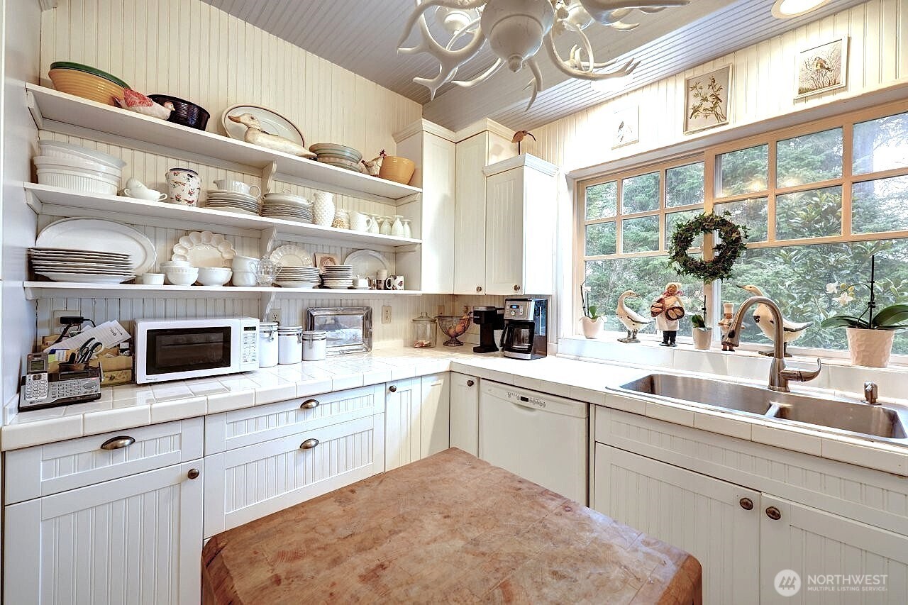 34800 J Place , Ocean Park, WA 98640