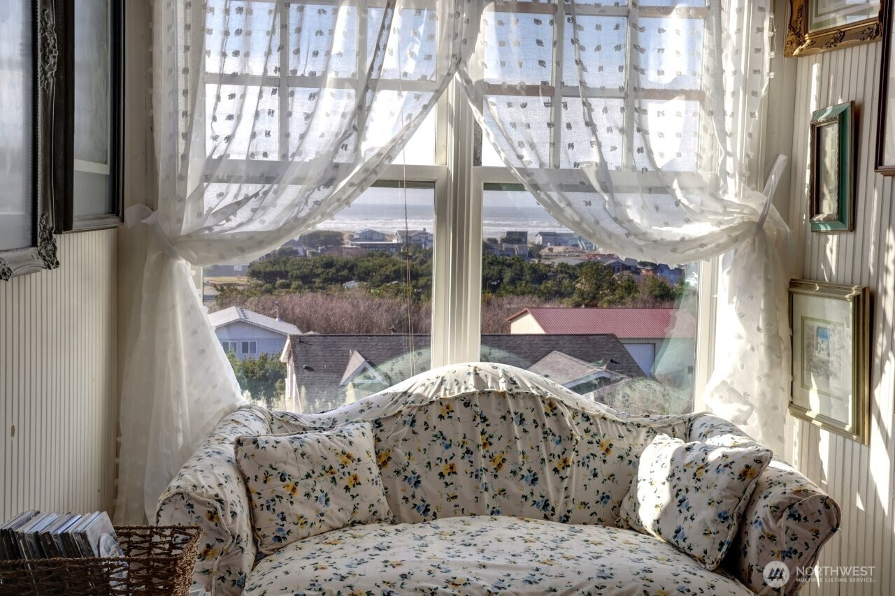 34800 J Place , Ocean Park, WA 98640