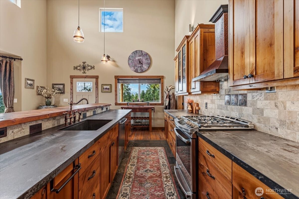 95 Horizon Lane , Chelan, WA 98816