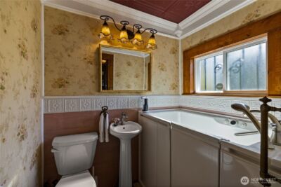 720 N Sheridan Avenue , Tacoma, WA 98403 - Photo 34