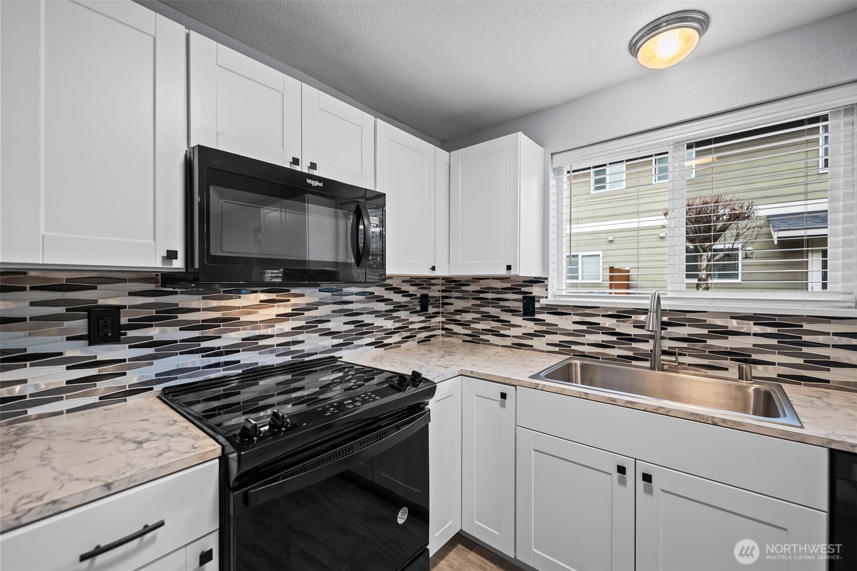 12108 113th Avenue Ct E #9, Puyallup, WA 98374