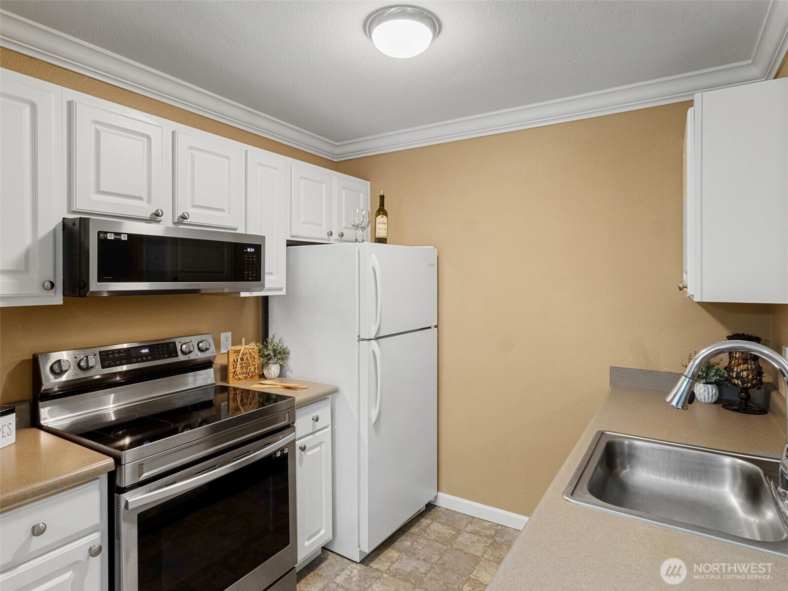 31500 33rd Place SW #G202, Federal Way, WA 98023